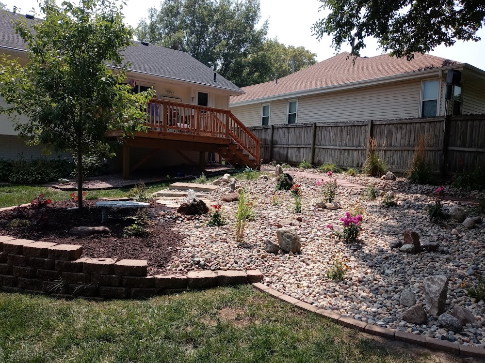 Deluxe Landscape Design LLC